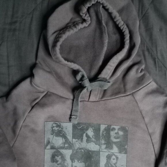 Taylor Swift The Eras Tour Hoodie Sweatshirt - Picture 1 of 7